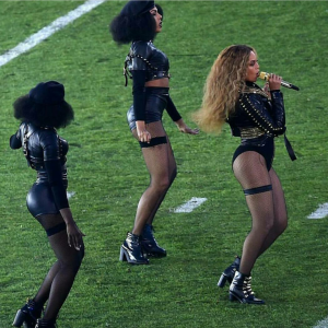 Beyonce halftime superbowl dancers